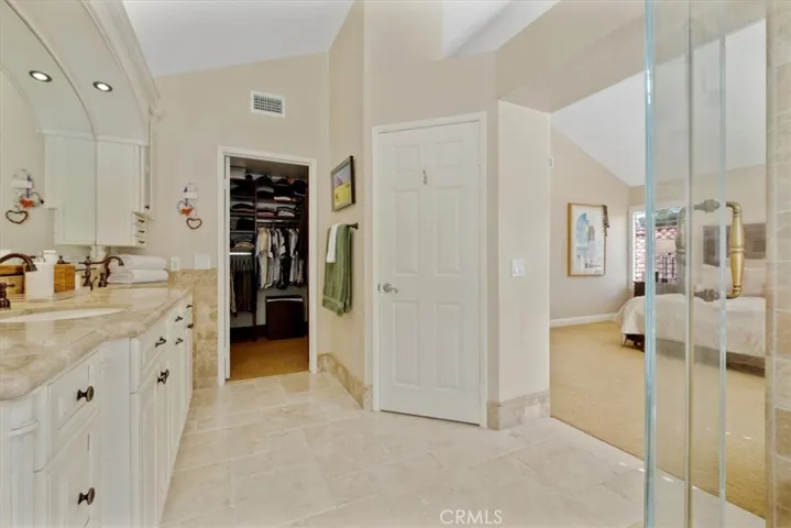 26 Santa Isabel, Rancho Santa Margarita, California 92688