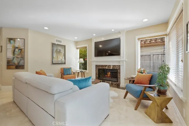 26 Santa Isabel, Rancho Santa Margarita, California 92688