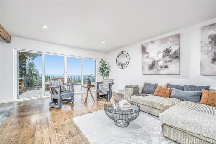 living room w views