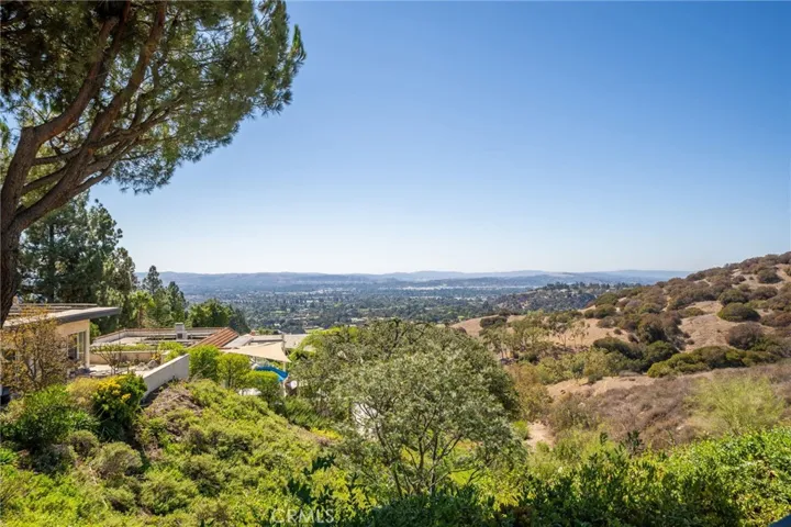 804 W Highpoint Drive, Claremont, California 91711