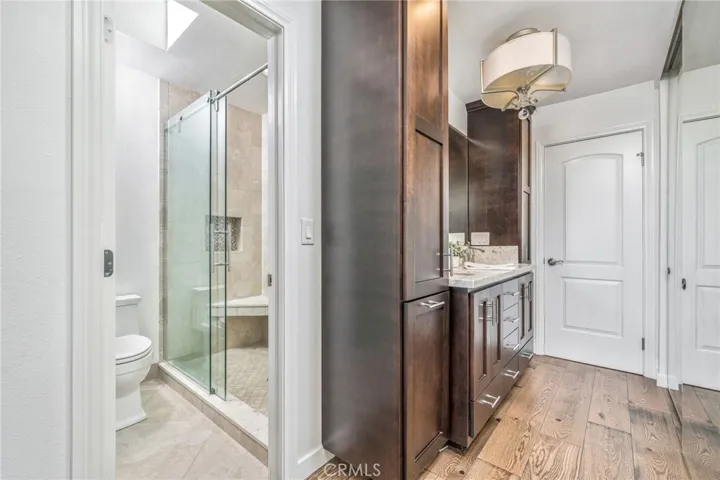 mirrored closet
