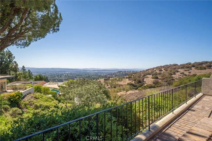 804 W Highpoint Drive, Claremont, California 91711