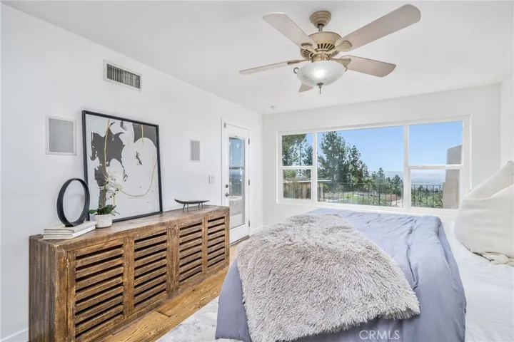 master room w views