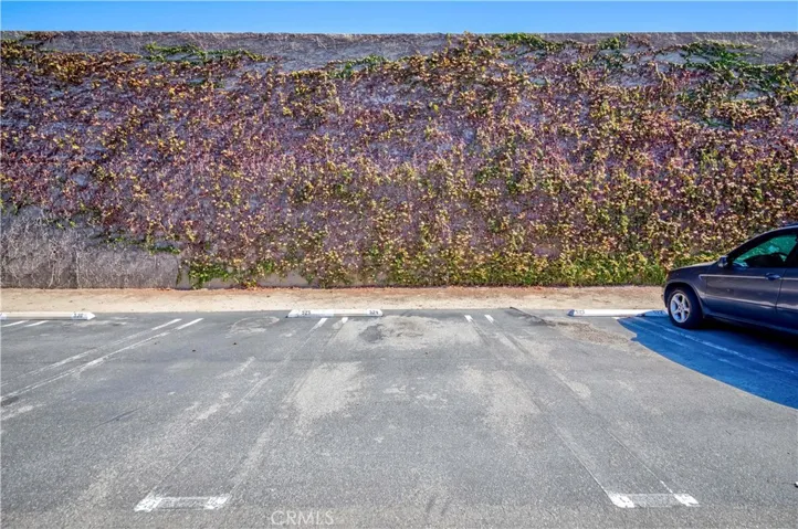 Parking space #524