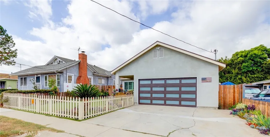 25207 Woodward Avenue, Lomita, California 90717