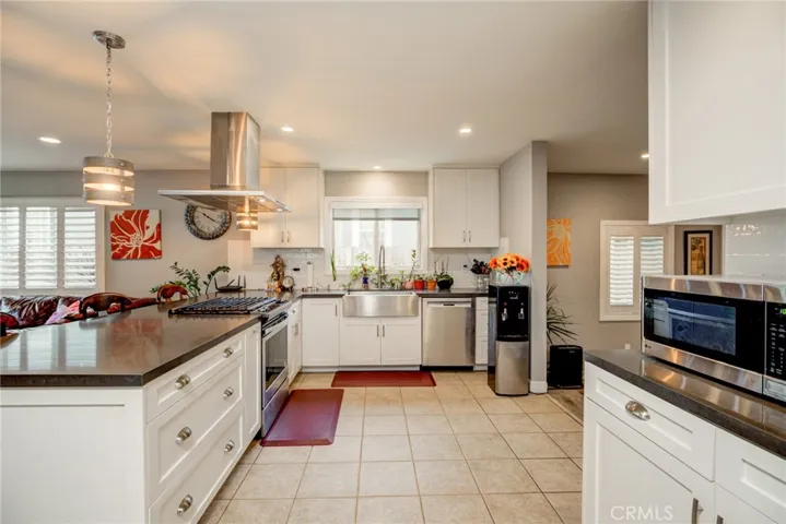 25207 Woodward Avenue, Lomita, California 90717
