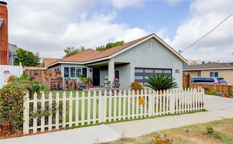 25207 Woodward Avenue, Lomita, California 90717