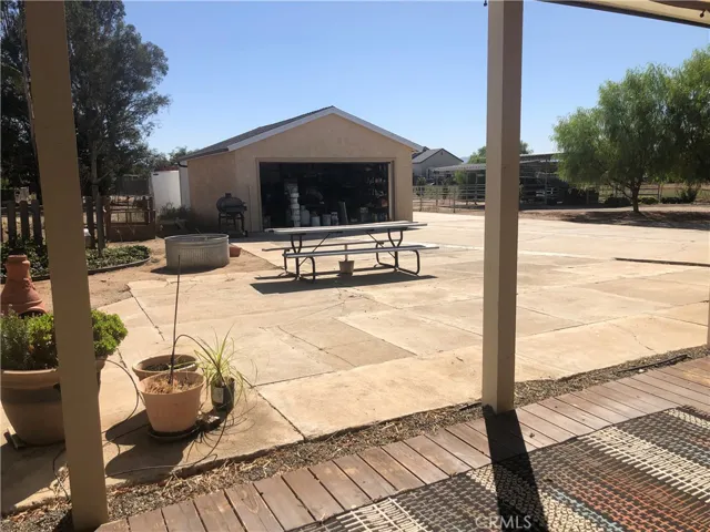 Back Patio to Garage