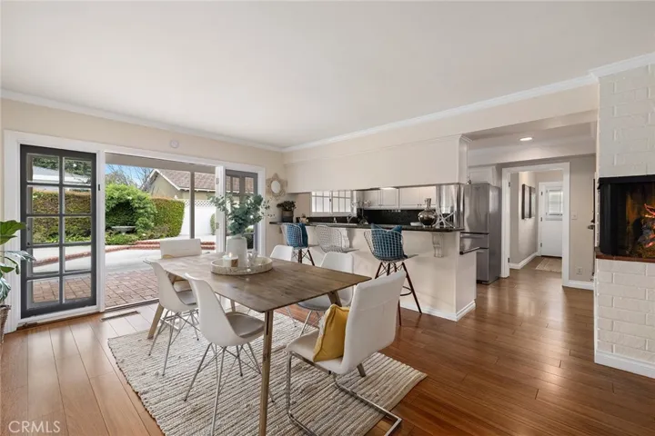 1112 Cambridge Lane, Newport Beach, California 92660