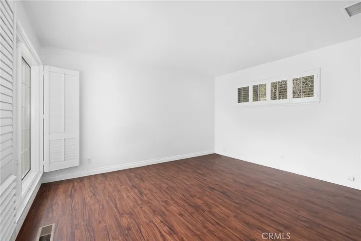 1112 Cambridge Lane, Newport Beach, California 92660