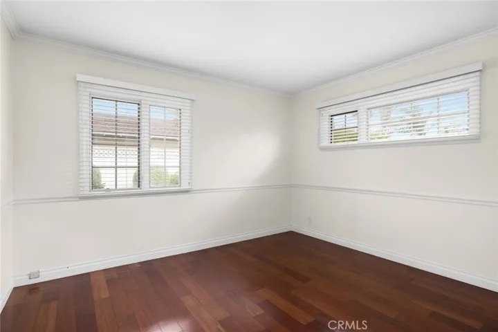 1112 Cambridge Lane, Newport Beach, California 92660