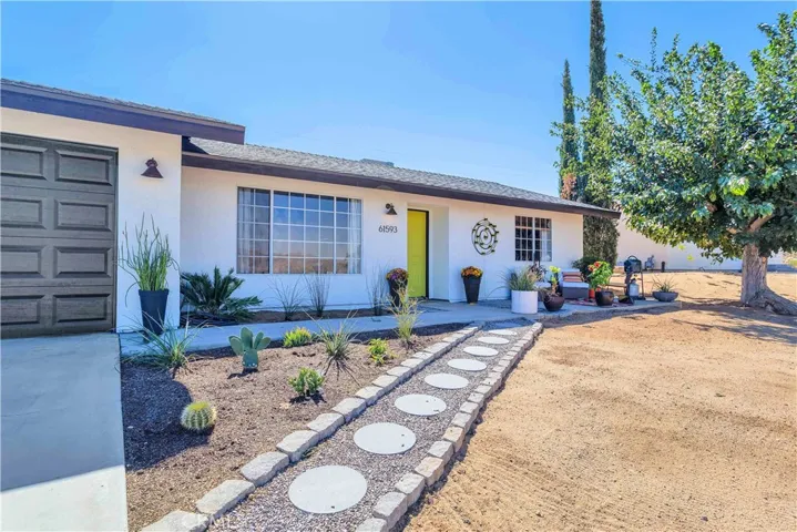 61593 Granada Drive, Joshua Tree, California 92252