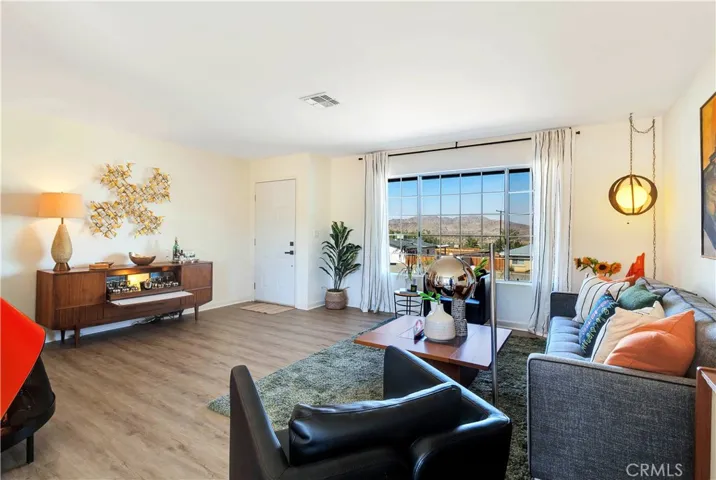 61593 Granada Drive, Joshua Tree, California 92252