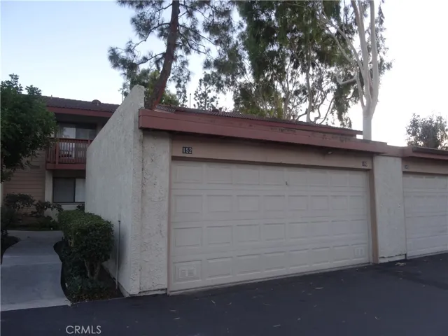 5720 Owensmouth Avenue 152, Woodland Hills, California 91367
