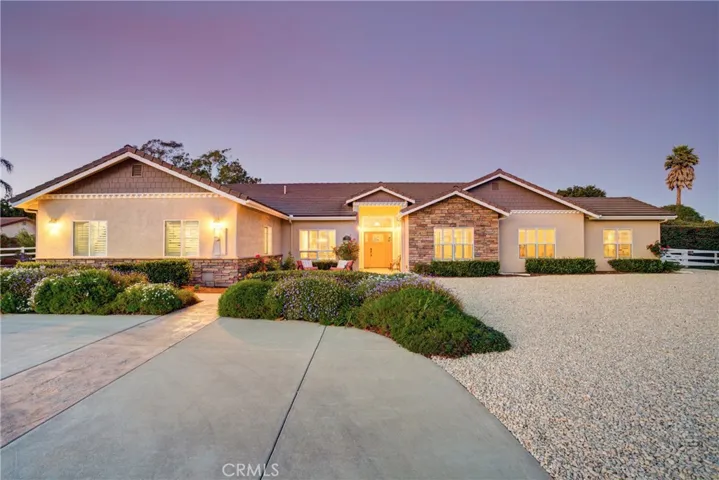 202 N Las Flores Drive, Nipomo, California 93444