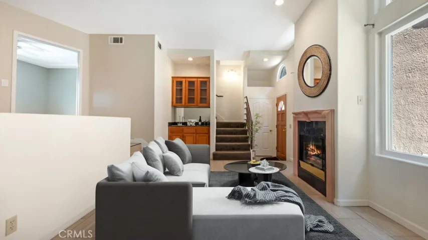 Living Room
Virtually​​‌​​​​‌​​‌‌​​‌​​​‌‌​​​‌​​‌‌​​‌‌​​‌‌​​​​ Staged