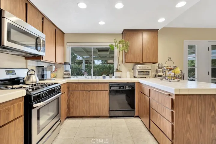 1440 Stonehenge Drive, San Dimas, California 91773