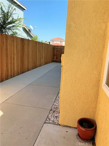 2252 N Ashford Avenue, Rialto, California 92377