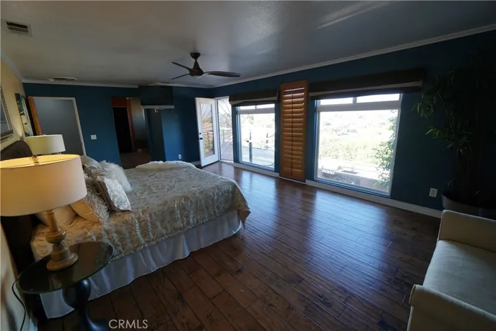 321 Appleby Street, Corona, California 92881