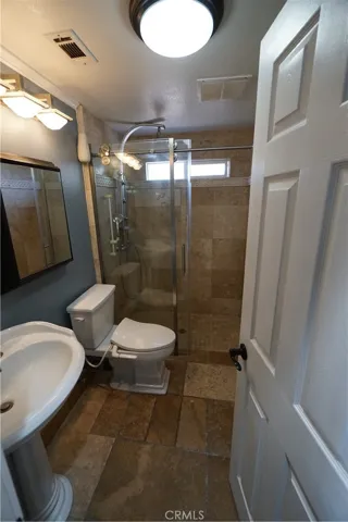 321 Appleby Street, Corona, California 92881