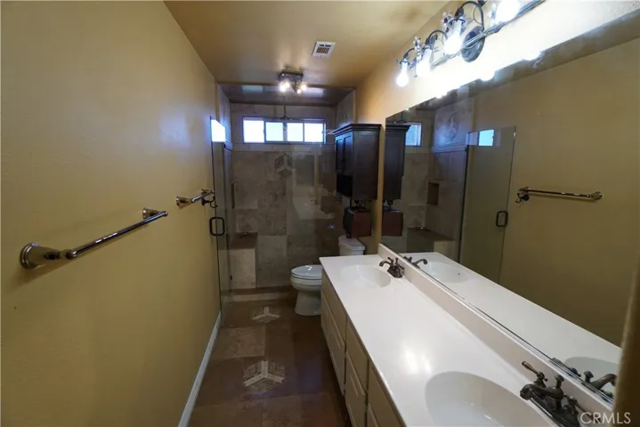 321 Appleby Street, Corona, California 92881