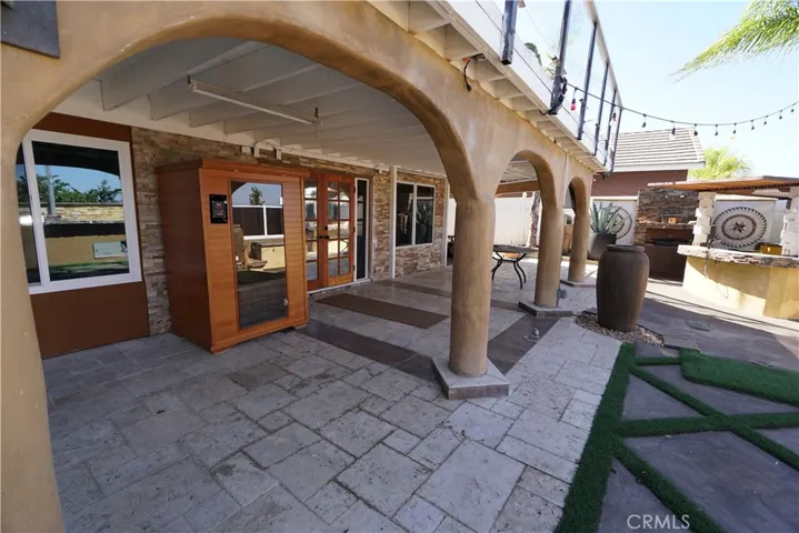 321 Appleby Street, Corona, California 92881