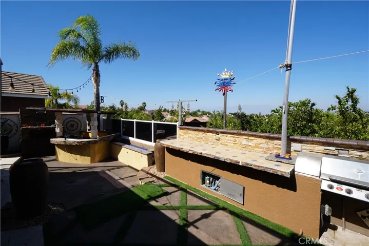 321 Appleby Street, Corona, California 92881