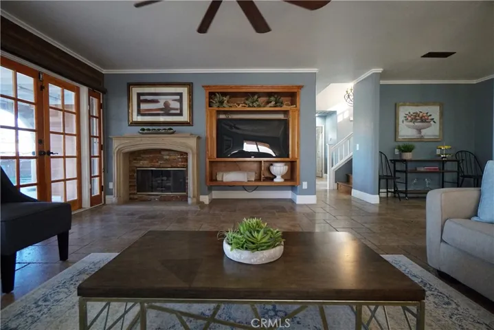 321 Appleby Street, Corona, California 92881