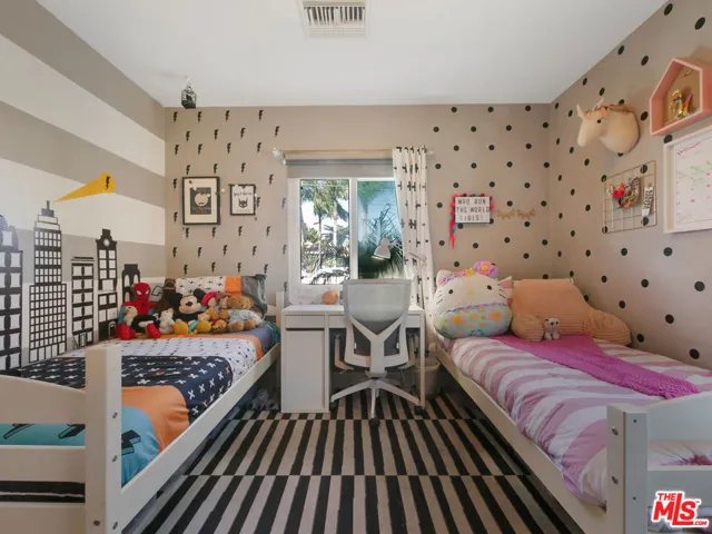 328 W Spruce Avenue, Inglewood, California 90301