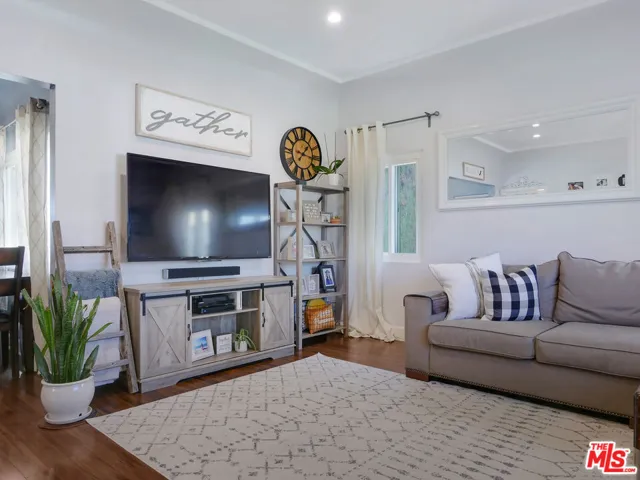 328 W Spruce Avenue, Inglewood, California 90301