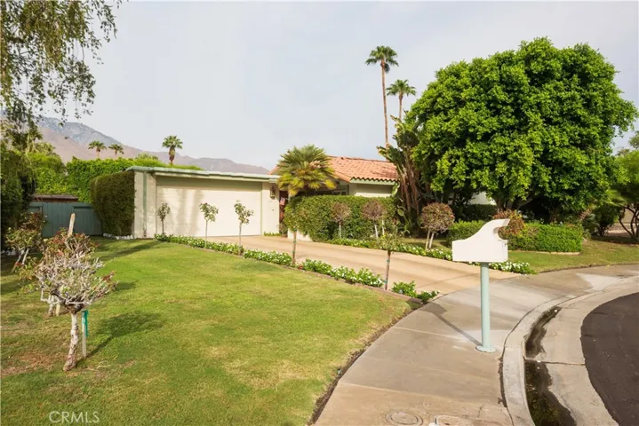 561 N Cantera Circle, Palm Springs, California 92262
