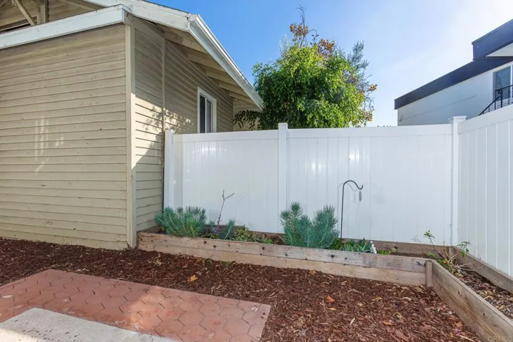 2734 Figueroa Boulevard A, San Diego, California 92109