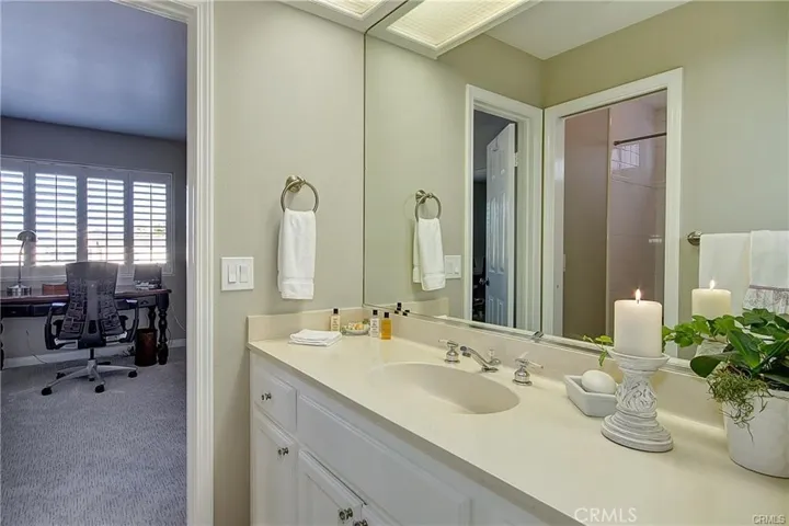 1107 Alabama Street, Huntington Beach, California 92648