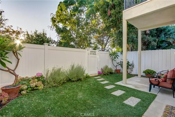 1107 Alabama Street, Huntington Beach, California 92648
