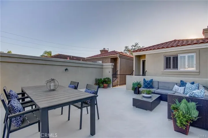 1107 Alabama Street, Huntington Beach, California 92648