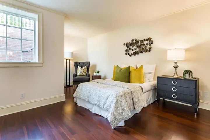 , Palo Alto, California 94301