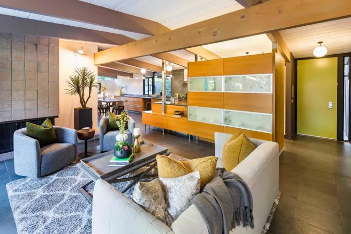, Palo Alto, California 94306