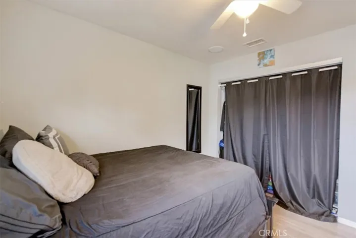 548 E King Street, Rialto, California 92376
