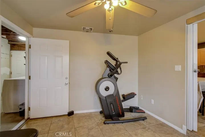 548 E King Street, Rialto, California 92376