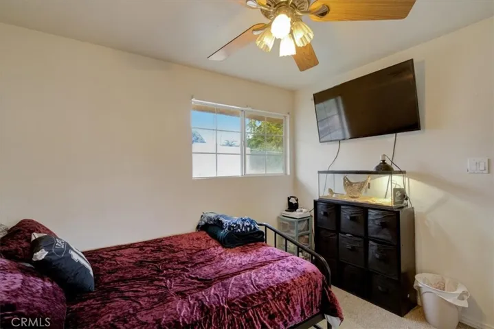 548 E King Street, Rialto, California 92376