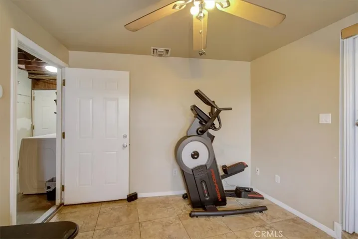 548 E King Street, Rialto, California 92376