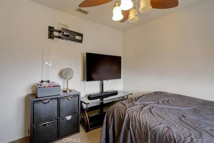 548 E King Street, Rialto, California 92376