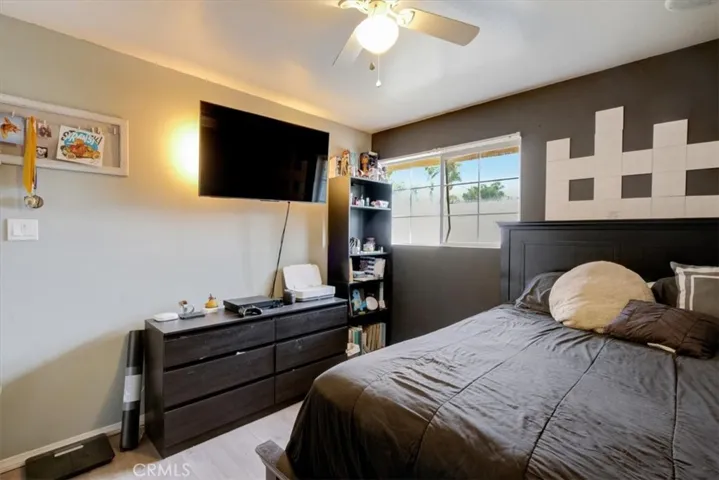 548 E King Street, Rialto, California 92376