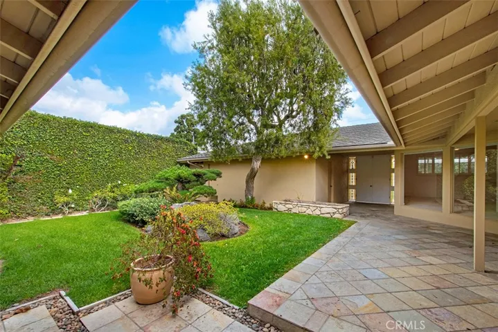 2023 Paloma Drive, Costa Mesa, California 92627