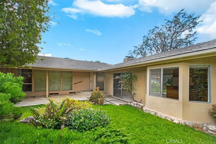 2023 Paloma Drive, Costa Mesa, California 92627