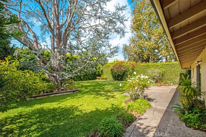 2023 Paloma Drive, Costa Mesa, California 92627