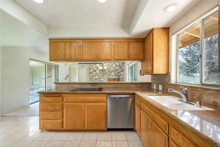 2023 Paloma Drive, Costa Mesa, California 92627