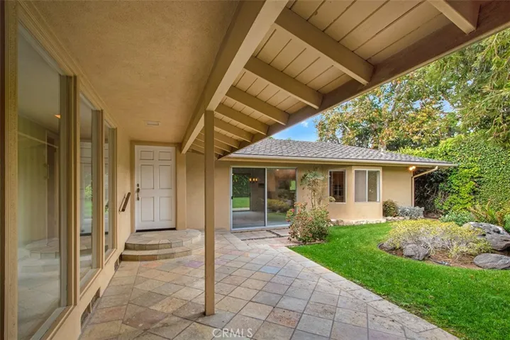 2023 Paloma Drive, Costa Mesa, California 92627