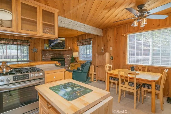 1013 Tinkerbell Avenue, Big Bear, California 92314