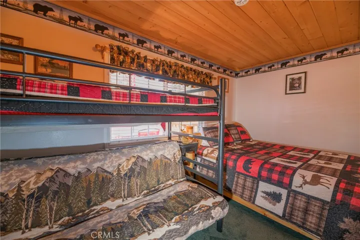 1013 Tinkerbell Avenue, Big Bear, California 92314